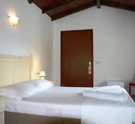 Hotel Kano 2*