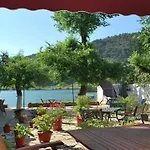 Otel Kano 2*